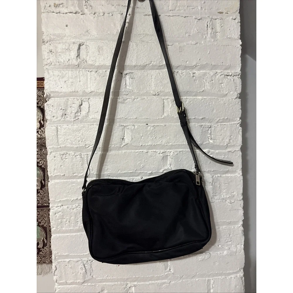 Karl Lagerfeld  Black Purse With Patent Leather‎ Accents